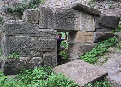 etruscan tomb
