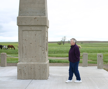 Sakakawea Monument